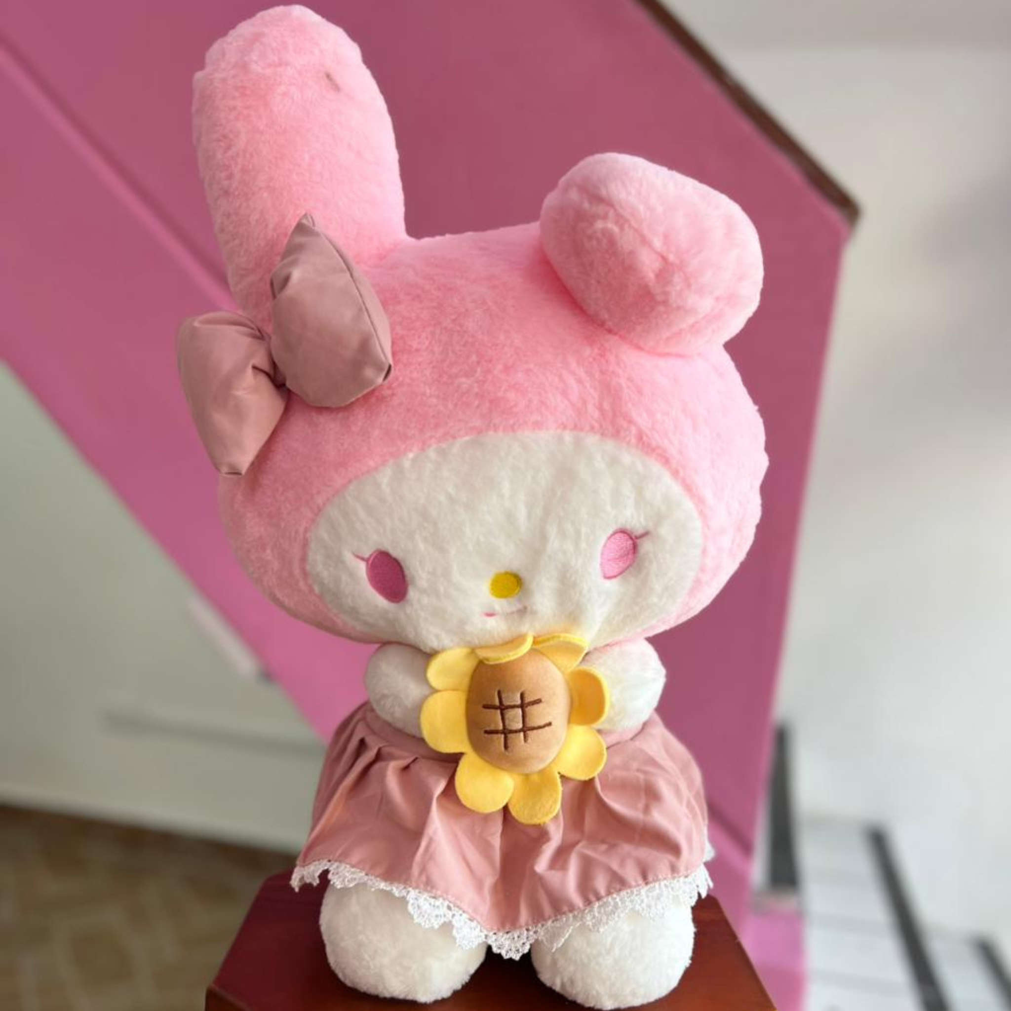 Peluche de MyMelody Rosada con Girasol